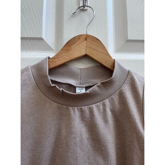 Old Navy Sleeveless CozeCore Mock-Neck Cropped Top Size XL Workout Gym - Picture 6 of 10